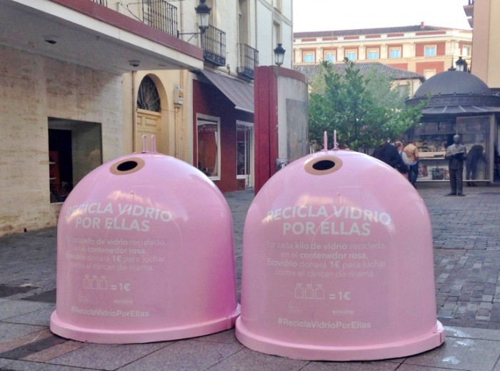 foto Contenedores rosas en Palencia